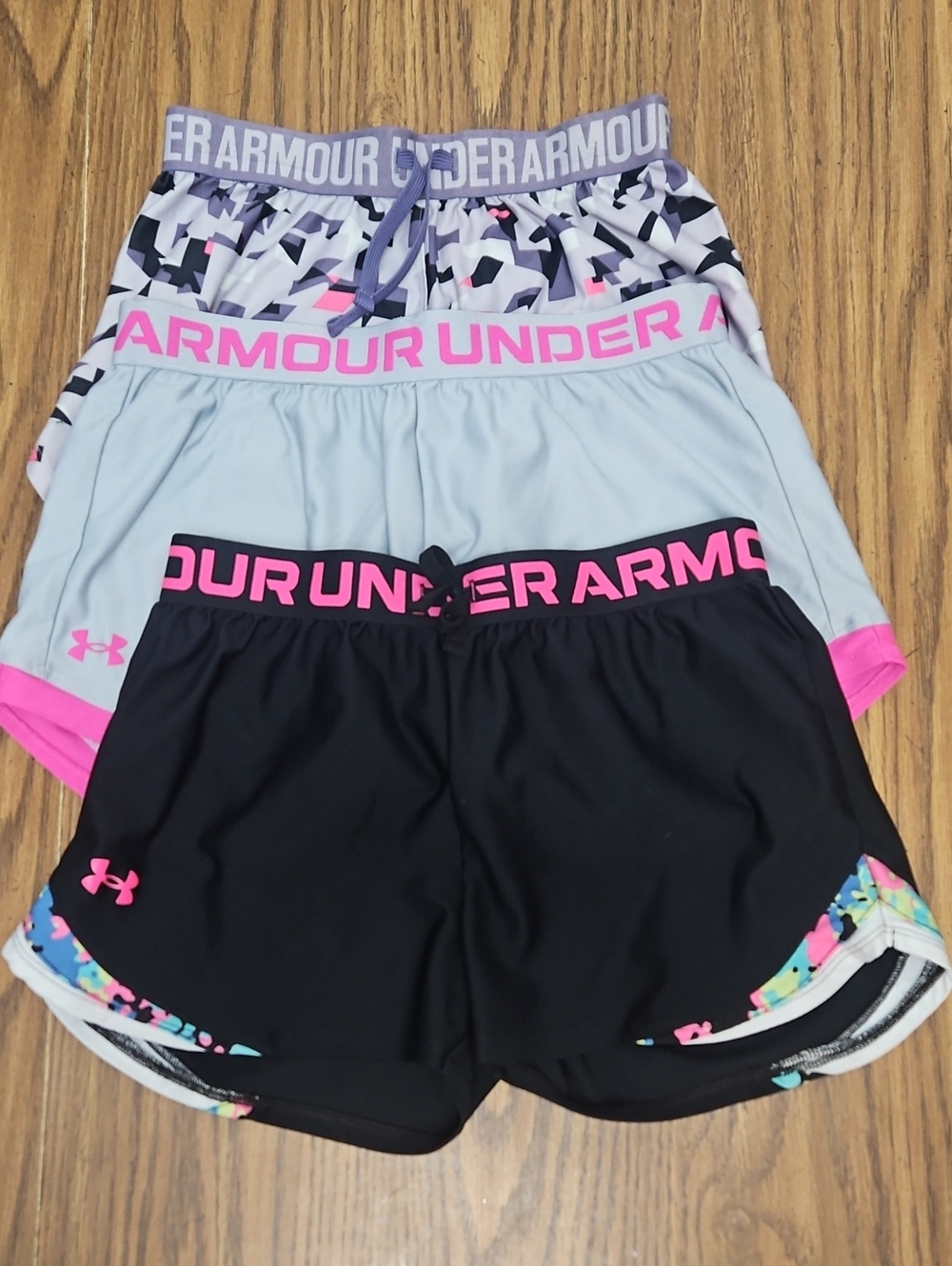Youth Large Under Armour Shorts